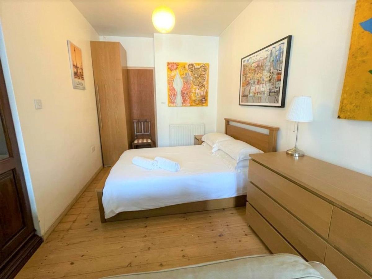 Studio Flat Without Kitchen At Kentish Town London Eksteriør bilde